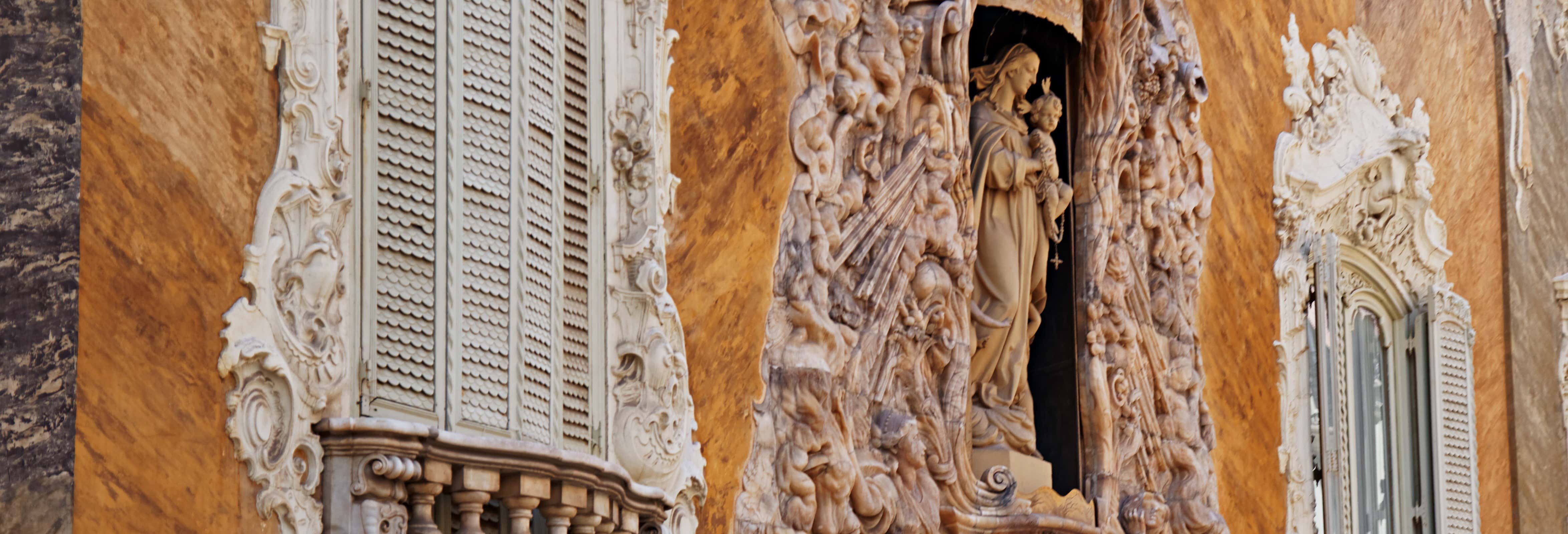 Palaces of Valencia Tour