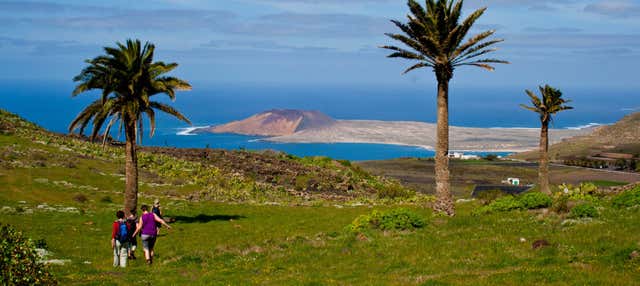 Trilha pelo vulcão de La Corona e Risco de Famara