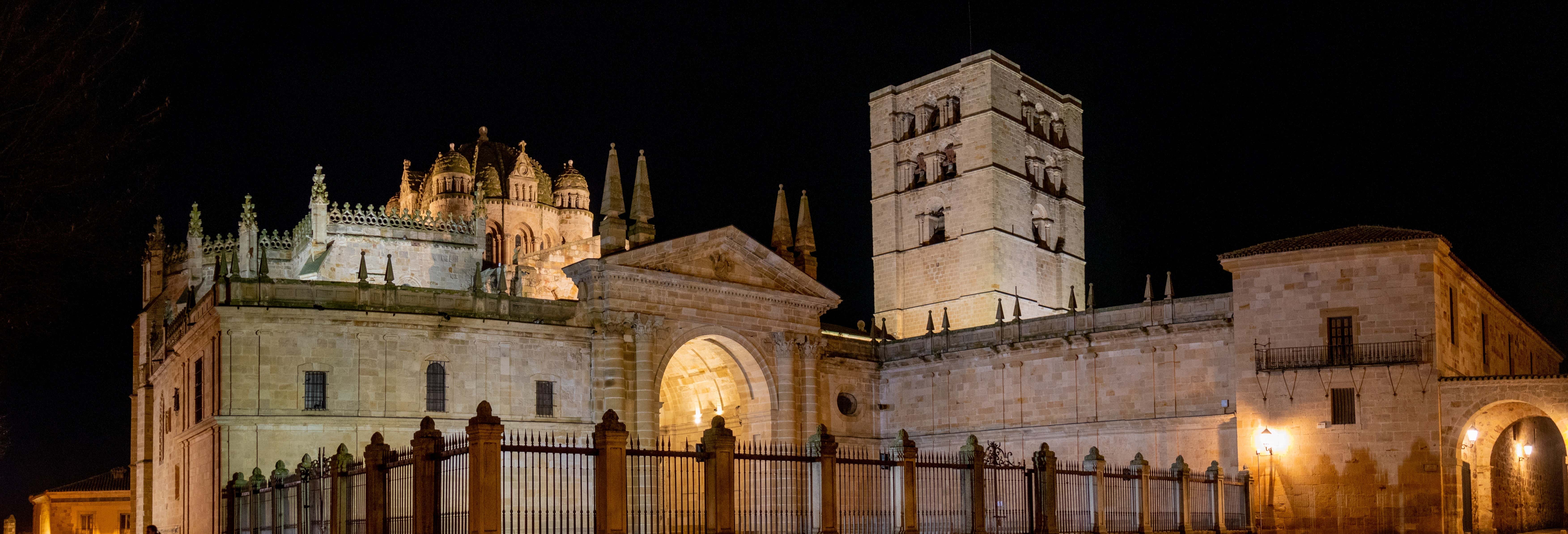Tour nocturno por Zamora