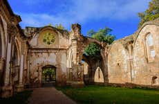 Excursão ao Mosteiro de Pedra
