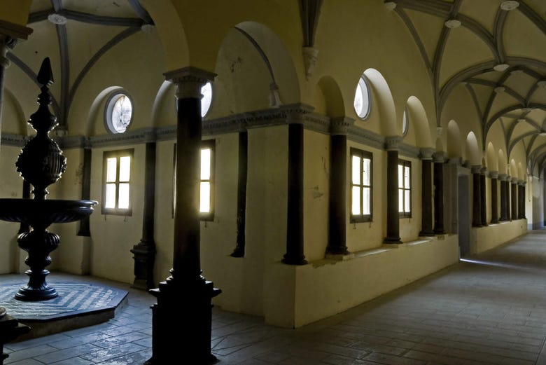 Interior do mosteiro Cartuja Aula Dei