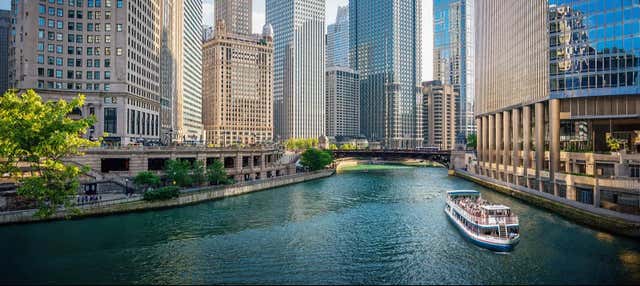 Chicago River Boat Tour