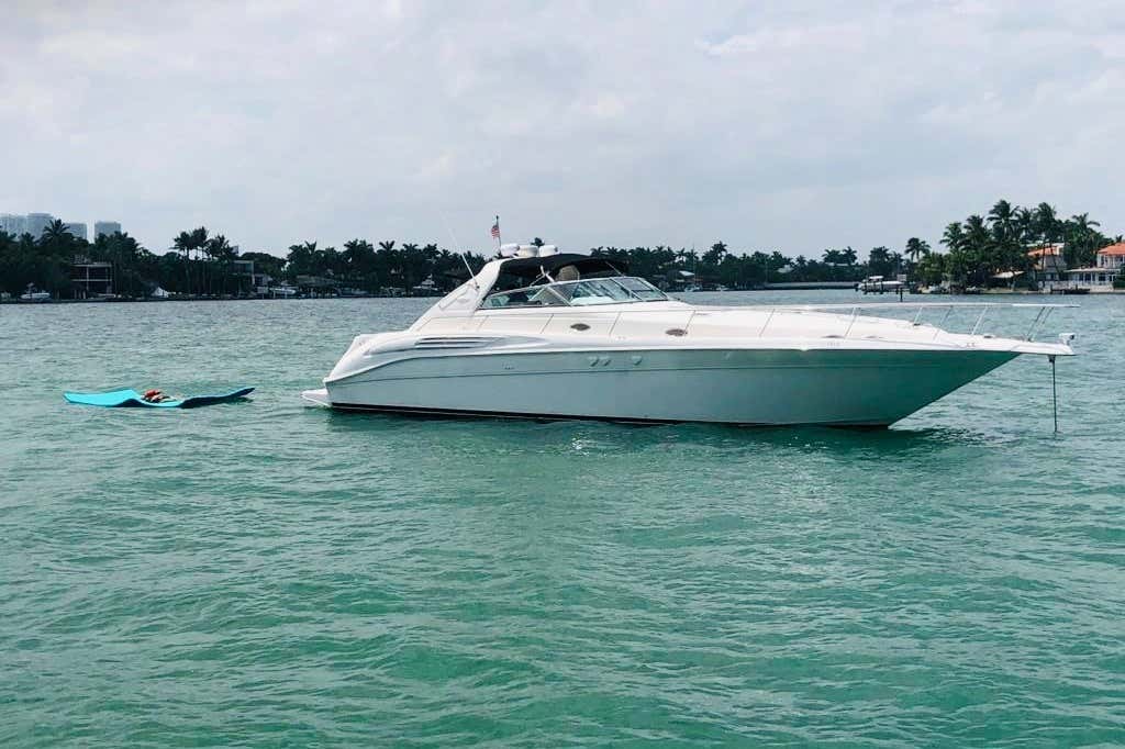 Alquiler de yate con patrón en Fort Lauderdale
