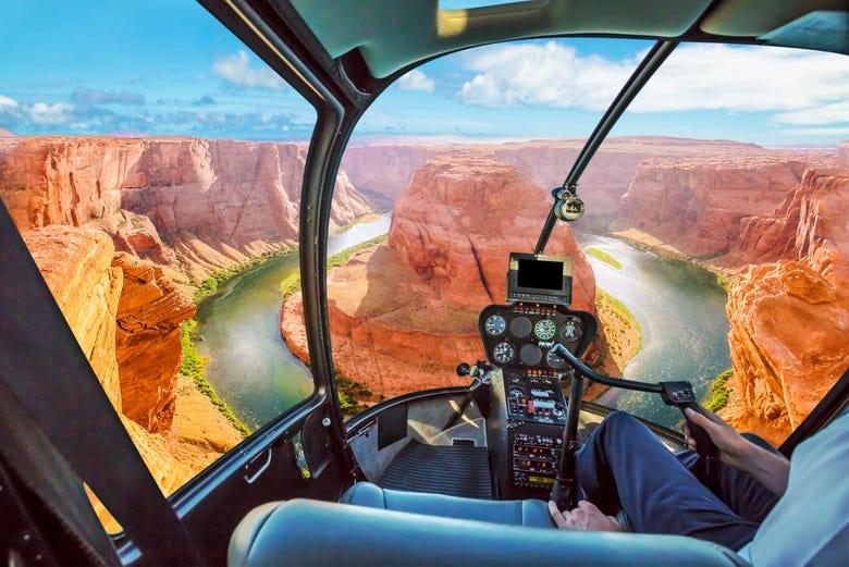 Vues du Grand Canyon depuis un hélicoptère