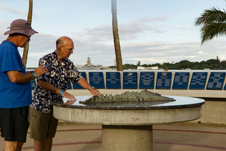 Tour privado de Pearl Harbor con guía en español, Honolulu
