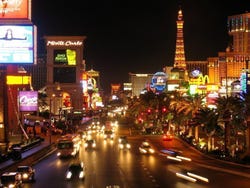 ¿Cómo se llama la calle más famosa de Las Vegas?