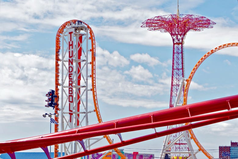 Découvrez le parc d'attractions de Coney Island