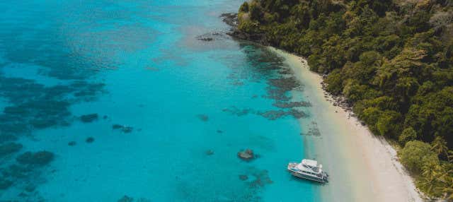 Excursão à Ilha Yanuca de catamarã