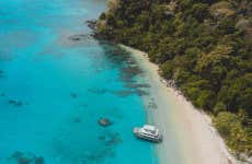 Escursione all'isola Yanuca in catamarano
