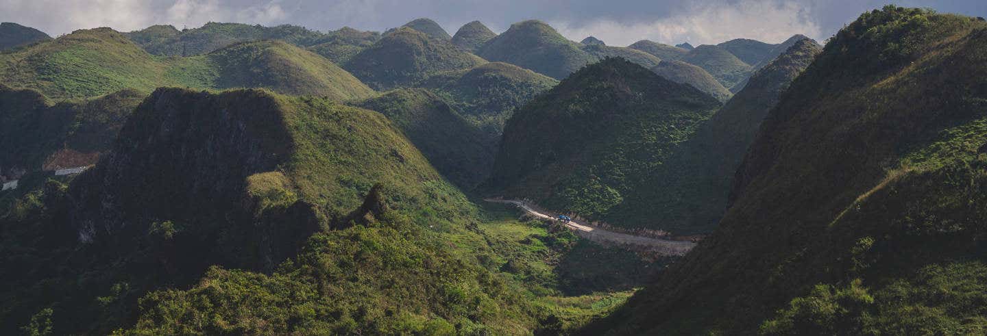 Trekking sulle montagne di Talisay