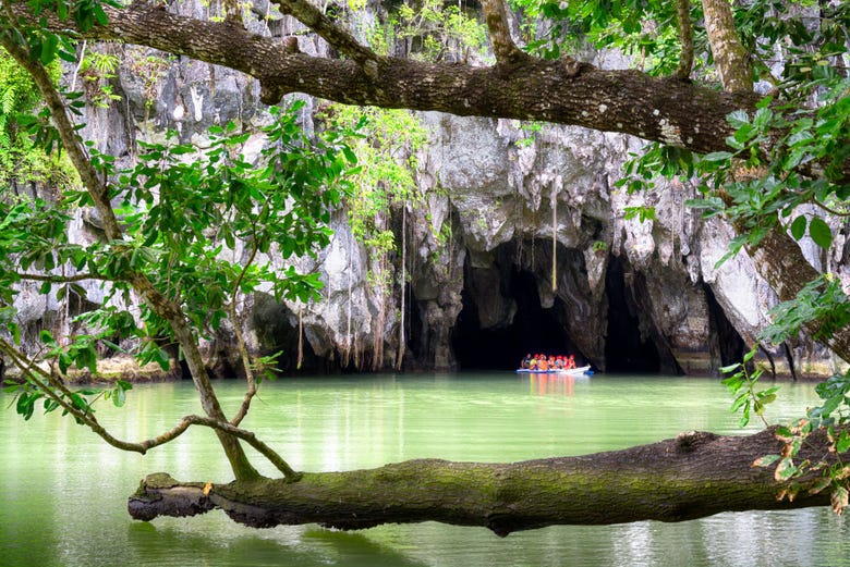 Aventurez-vous dans le fleuve souterrain de Puerto Princesa