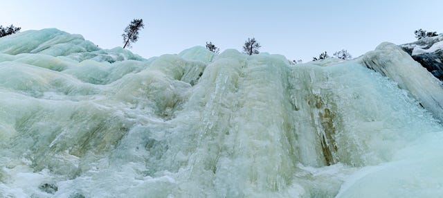 Excursión a las cascadas congeladas de Korouoma
