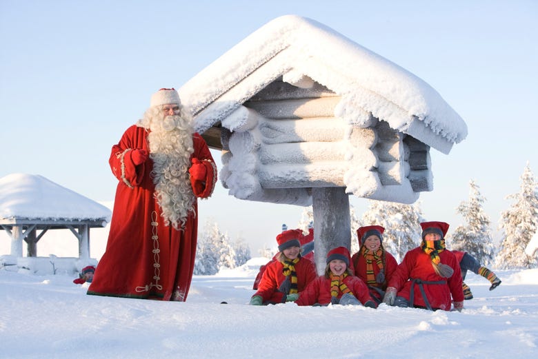 Babbo Natale nel suo villaggio