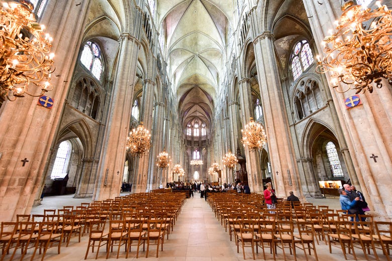 Entradas a la Catedral de Bourges - Reserva en Civitatis.com