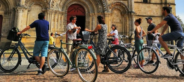 Tour en bicicleta por Burdeos + Degustación de vinos