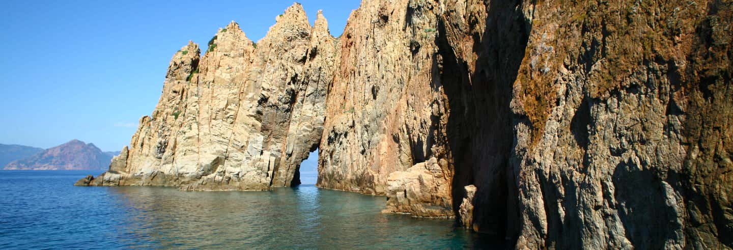 Excursión en barco a Scandola y Girolata