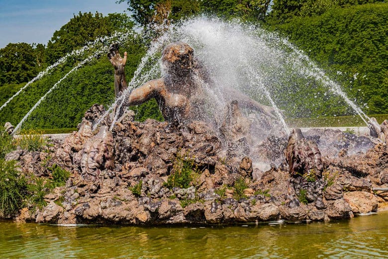 One of the Château's extravagant fountains