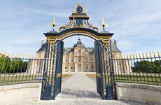 Ingresso do palácio de Maisons-Laffitte