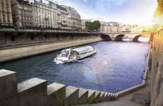 Bateau touristique de Paris Batobus