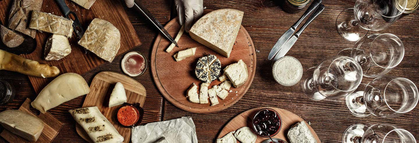 Degustazione di vini e formaggi francesi