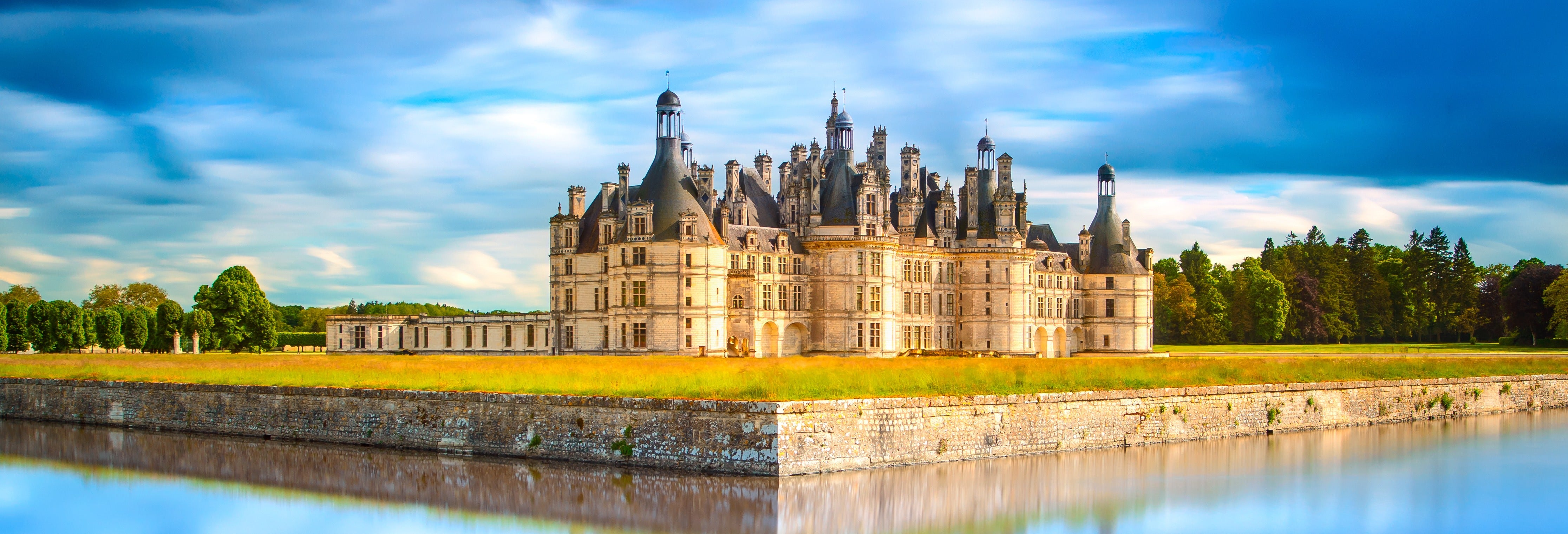 Loire Valley Castles Day Trip From Paris Book At Civitatis Com