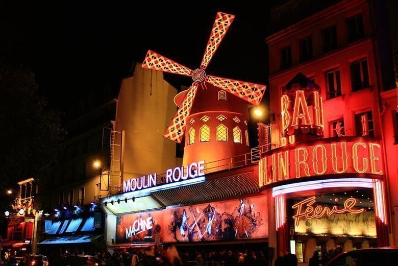 O famoso Moulin Rouge