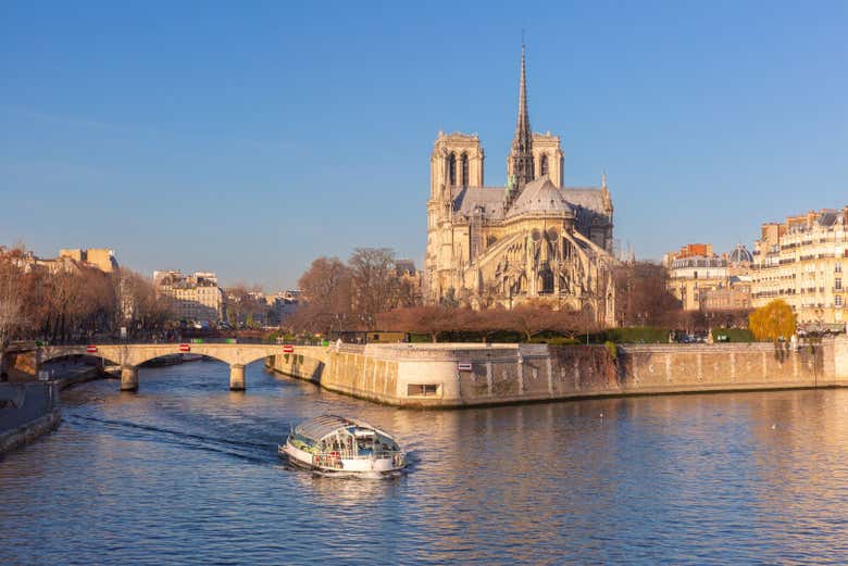 Disfrutando de París desde el barco