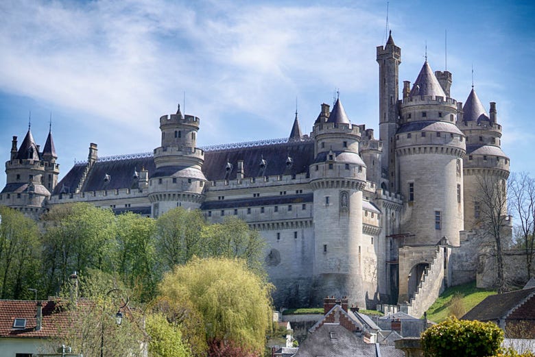 Le château de Pierrefonds dans la région des Hauts-de-France