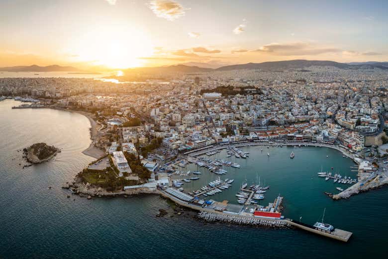 Puerto de El Pireo en Atenas