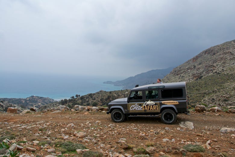 Exploring Crete by jeep