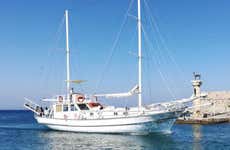 Crucero con comida por la costa de Rodas
