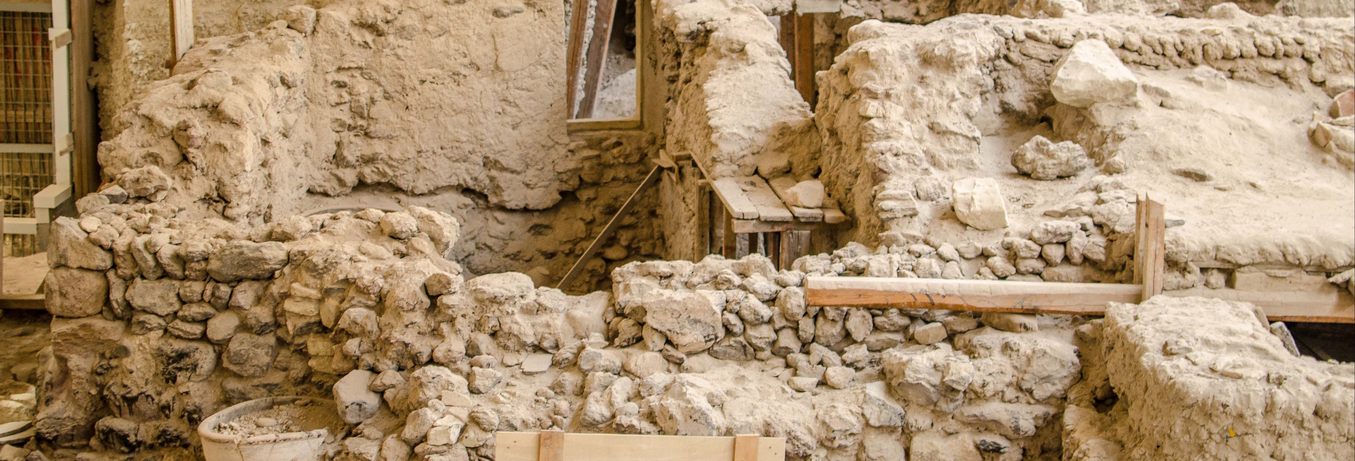 Excursión al yacimiento de Akrotiri