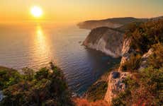 Crucero con avistamiento de tortugas + Atardecer en Zante