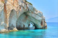 Tour por las Cuevas Azules y playa de Navagio