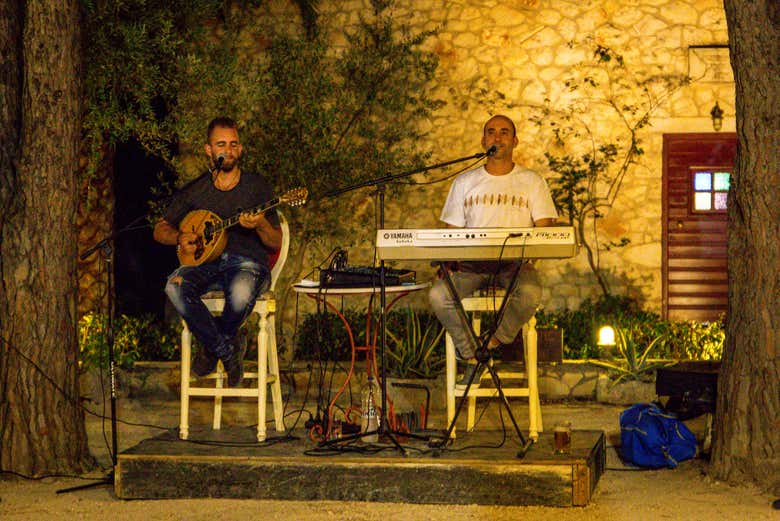 Greek Folklore Show & Dinner in Zakynthos, Zante