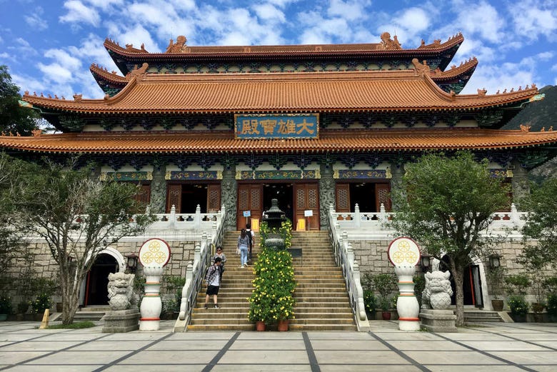 Monasterio de Po Lin