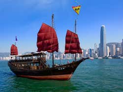 Aqua Luna, el barco más bonito de Hong Kong