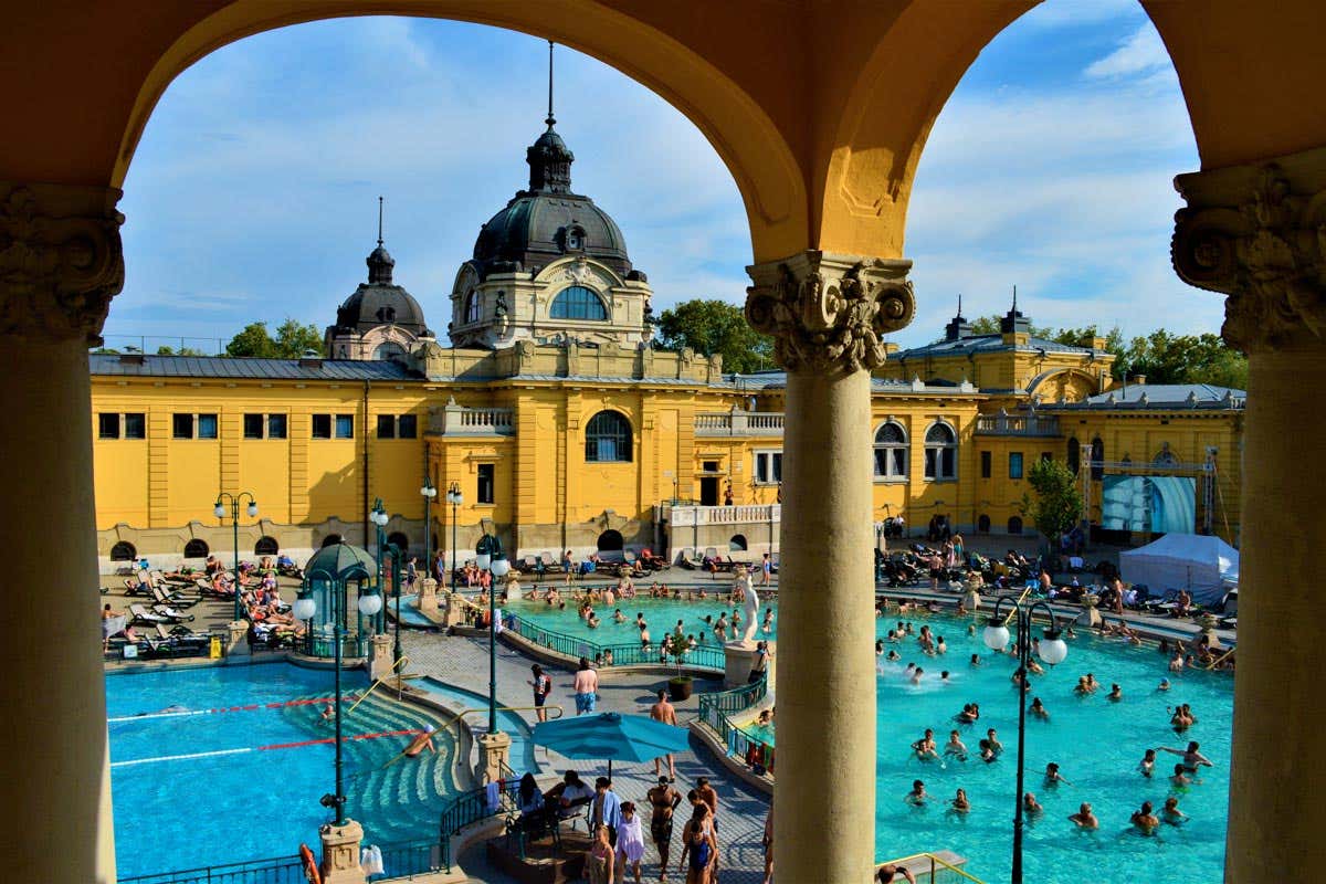 Balneario Szechenyi Entrada Sin Colas Con Masaje Budapest