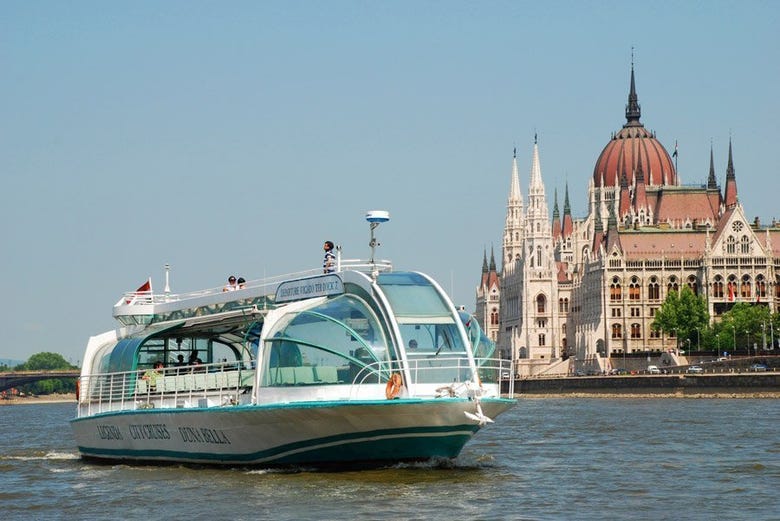 Discovering Budapest from the water