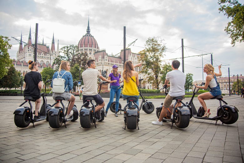 Tour di Budapest in scooter elettrico