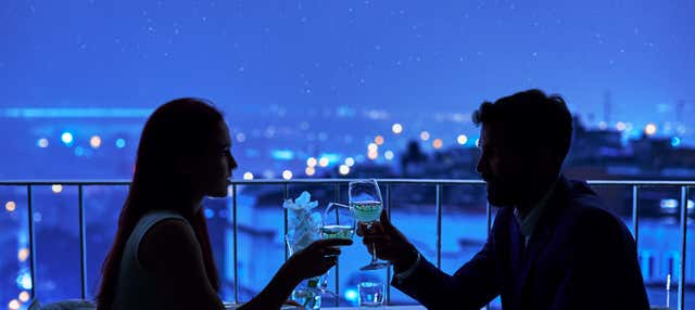 Buffet Dinner Cruise with Live Music at 10pm