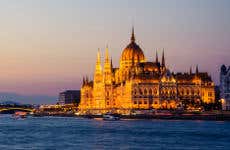 Budapest Night Tour with Free Drink