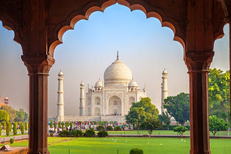 Taj Mahal And Agra Fort Private Tour Book At Civitatis Com