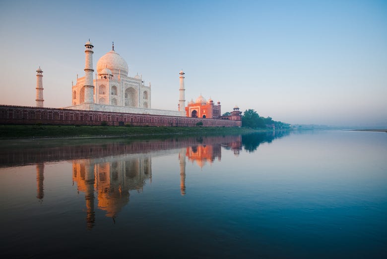 Taj Mahal al tramonto