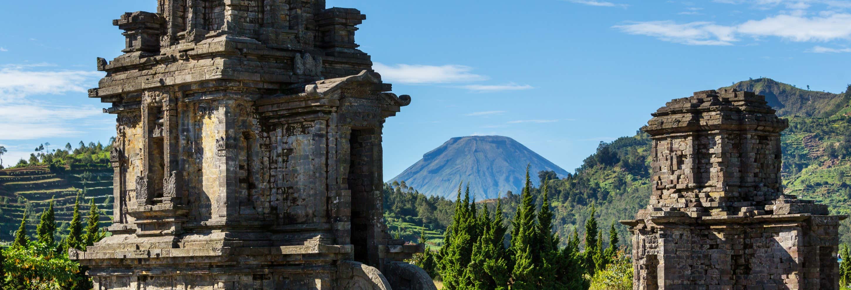 Excursión a Borobudur al amanecer y Meseta Dieng
