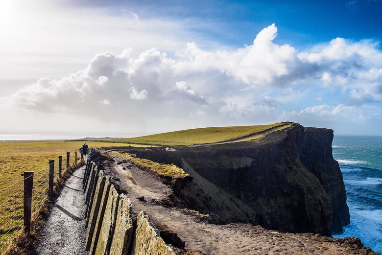 Trail to the Cliffs of Moher