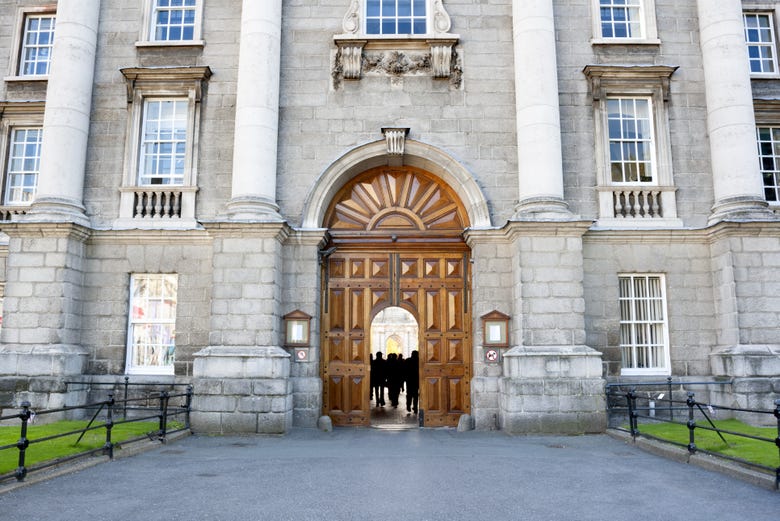 Entrada principal del Trinity College