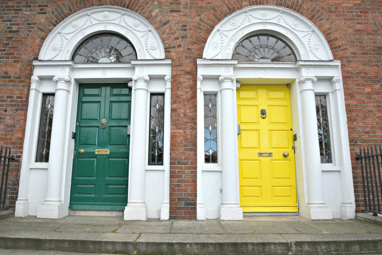 Puertas de colores en el barrio georgiano de Dublín