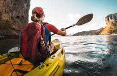 Tour privado en kayak por las cuevas de Connemara