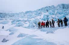 Trilha pelo glaciar Vatnajökull